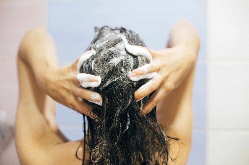 mąka ziemniaczana na włosy suchy szampon