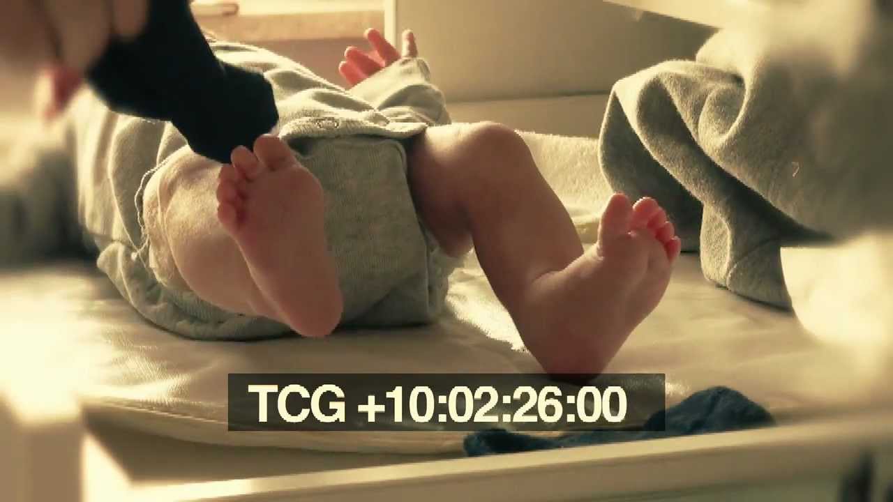zakładanie i zmiana pieluchy noworodkowi youtube